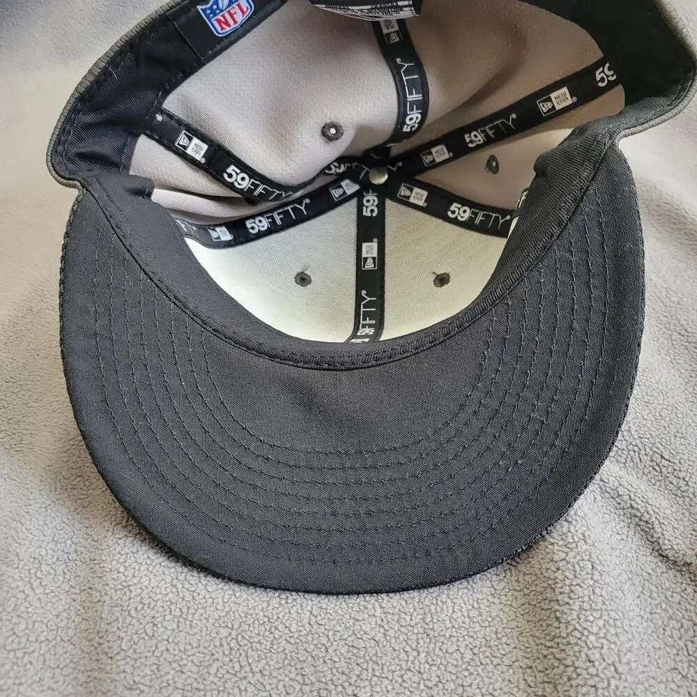 TAMPA BAY BUCCANEERS Hat Cap Fitted Gun Metal Gray Embroidered Logo Red NFL - Picture 6 of 8